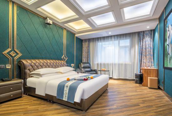Гостиница S·Light Luxury Hotel (Taiyuan South Railway Station Shanxi University Branch)