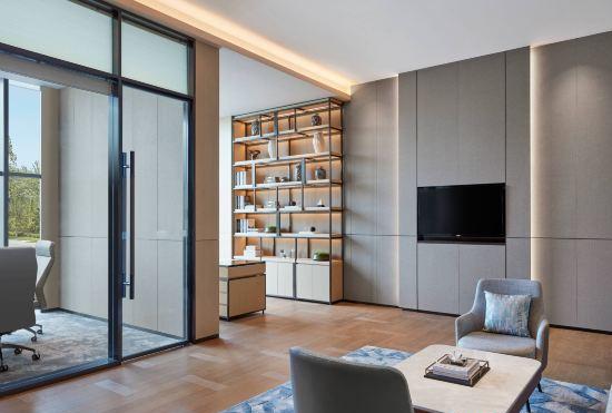 Гостиница Courtyard by Marriott Qinhuangdao West