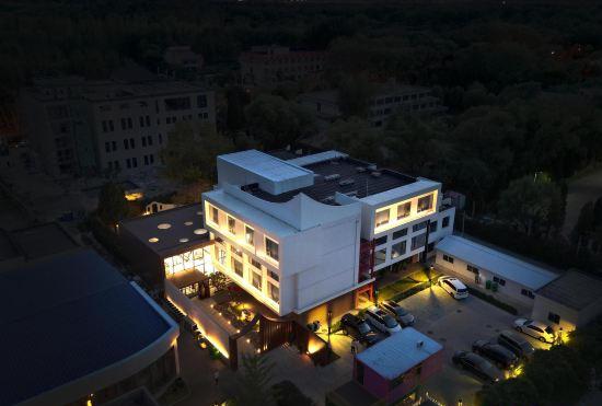 Гостиница Ruyi Shanhai Kangyang Hotel (Beidaihe Safari Park)