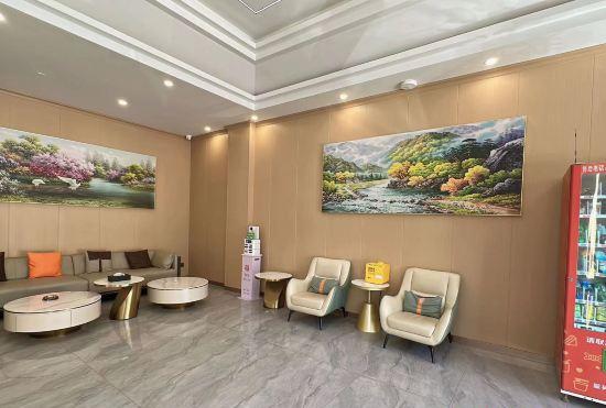Maotai Hotel (Fenggang You Ganpu Branch)
