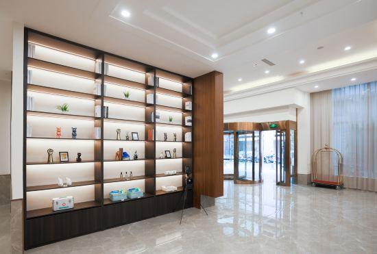 Lan Ou Hotel (Yellowstone Yingbin Avenue)