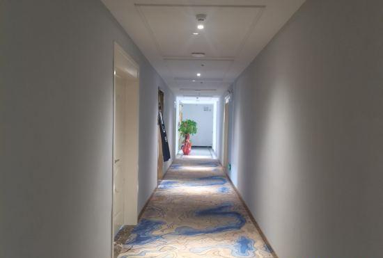 Arc de Triomphe Hotel