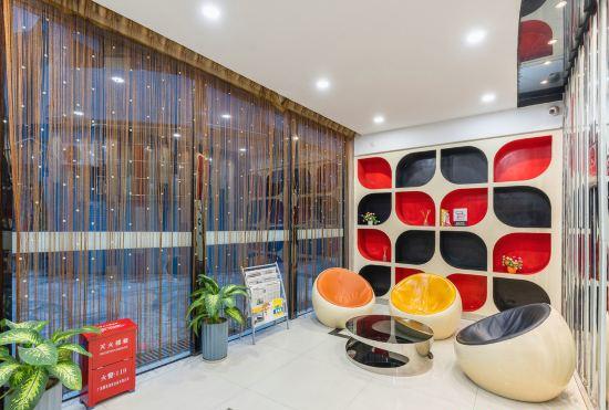 Гостиница Lattice Hotel (Nanning Changgang)