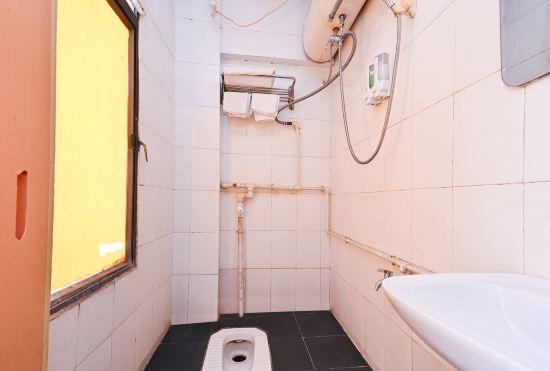 Nanning Gujiang Hotel (Railway Station Subway Station)