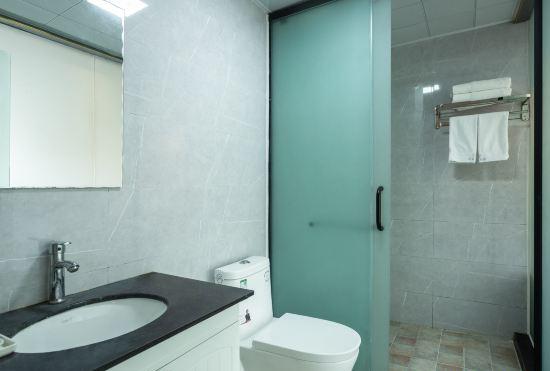 Гостиница Huaqing Hotel (Nanyang Hengfang Square)