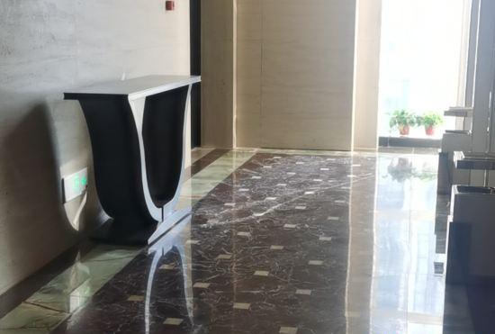 Weihai Lu Yuan Jin Shang Yi International Hotel