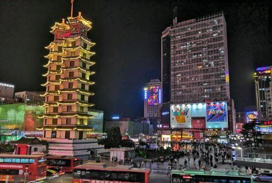 Longfeng Hotel  (Zhengzhou Erqi Square David City Branch)