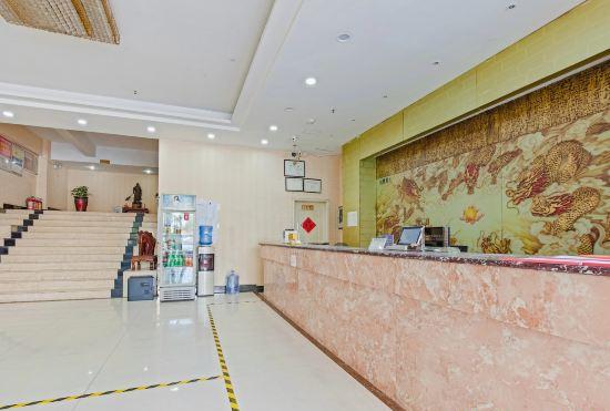 Гостиница Qingdu·Mujian Hotel (High-speed Railway East Station Zhengdong Commercial Center)