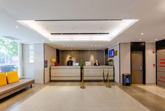 Гостиница Home Inn (Zhengzhou Nanyang Road Dashiqiao Subway Station)