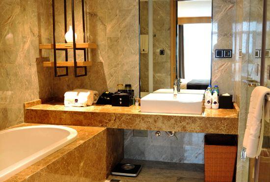 Гостиница Chenxi Hotel (East High-speed Railway Station CBD Convention and Exhibition Center)