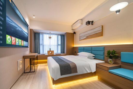 Chenxing Hotel (East Square of High-speed Railway East Station Boxue Road Subway Station B