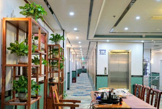 Гостиница Zhengzhou Yunhe Hot Spring Hotel