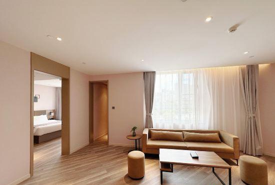 Гостиница Home Inn Select Hotel (Zaozhuang Xuecheng High Speed Railway Station)