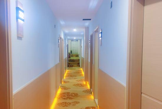 High-speed Railway Station Store of Baoyun Express Hotel in Zaozhuang