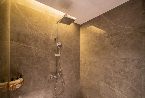 Гостиница Beijing Jinqishu Hotel (Daxing Yihezhuang Metro Station)