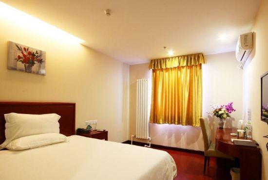 Гостиница Greentree Inn (Beijing Shilihe Metro Station)