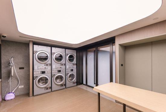 Гостиница Ji Hotel(Shanghai Lujiazui Mall Road store)