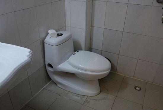 Shanghai Yangyang Hotel (Fishery Road Subway Station Branch)