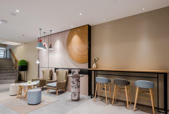 Hotel Home Inn Neo (Shanghai Caoyang Xincun Fengqiao Road Railway station) )
