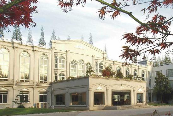 Гостиница Binjiang Resort Center