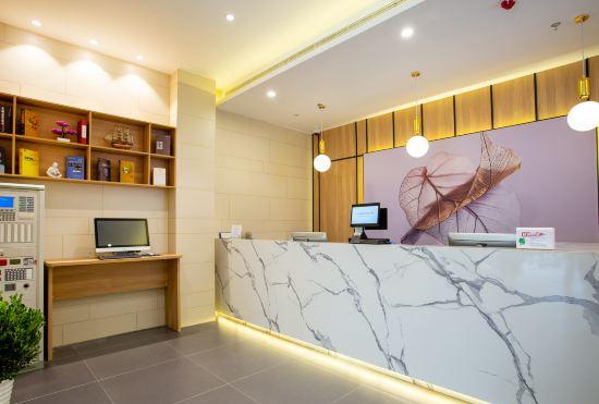Hotel Greentree Inn Express (Shanghai Zhuanqiao Wanda Plaza)