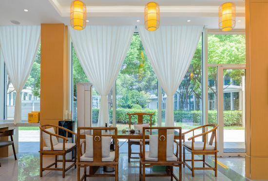 Гостиница Xingminggui Hotel (Shanghai Hongqiao Station National Convention and Exhibition Center Sto
