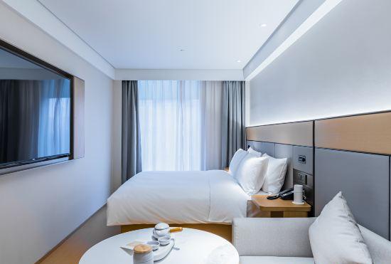 Гостиница Ji Hotel (Shanghai Lujiazui World Plaza)