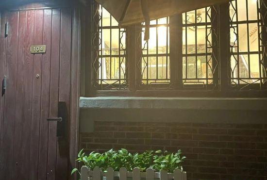 Hotel Yaoting Lingju Homestay (Jing'an Temple Branch)