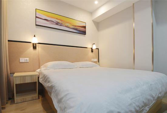 Luhe Business Hotel (Shanghai Fudi Vigor City Yuqiao Subway Station)