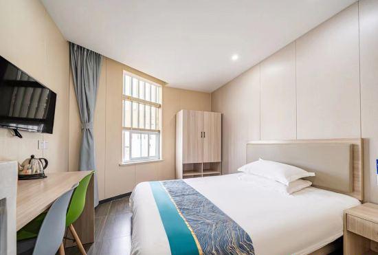 Shanghai Tianyang Hotel (Huangxing Road Subway Station)