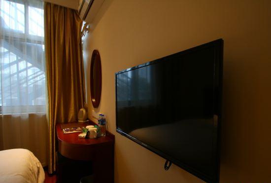 Shangji Hotel (Shanghai Overseas Gaoqiao Free Trade Zone North Subway Station)
