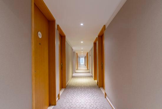 Гостиница Ji Hotel (Shanghai Changshou Road )