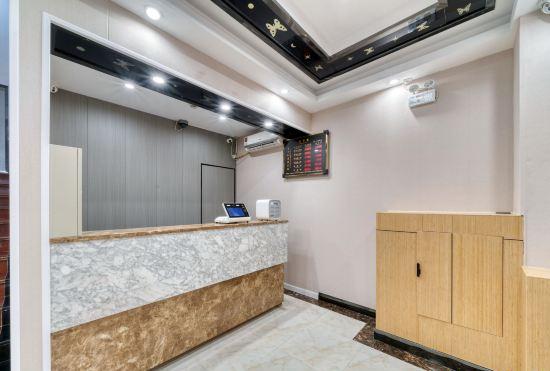 Гостиница Jinye Hotel (Shanghai Sanlin Subway Station)