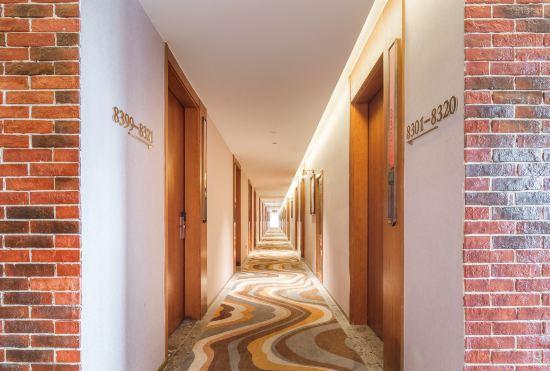JAMES JOYCE COFFETEL Hotel (Shanghai Hongqiao Airport Hongqiao Railway Station Branch)