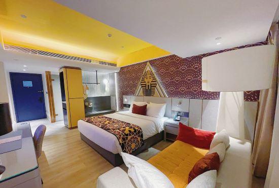Lanou International Hotel, Hong Kong Middle Road, May Fourth Square, Qingdao