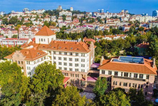 Hotel Academic Exchange Center of Ocean University of China