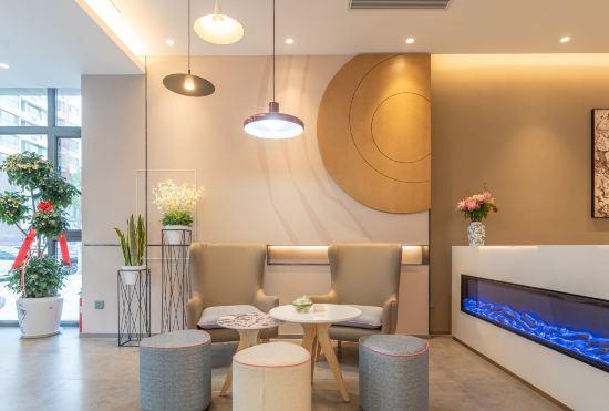 Hotel Home Inn (Qingdao Huangdao Jiaonanhai Bathing Beach)