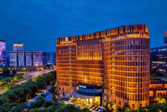 Renaissance Nanjing Olympic Centre Hotel