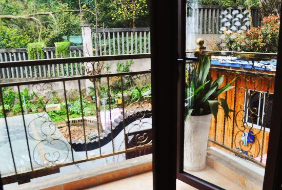 Гостиница Hangzhou PinZhangRenSheng Homestay (West Lake Qingzhiwu Branch)