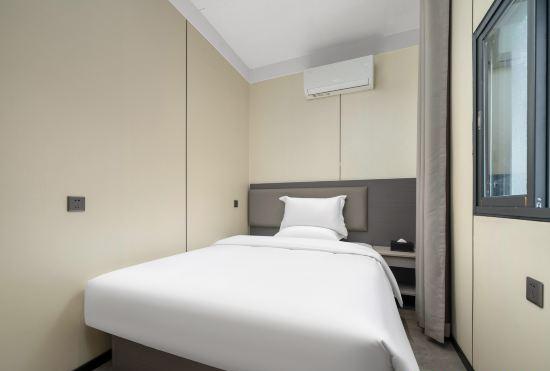 Pengcheng Lijing Hotel (Hongling Subway Station Huaqiang North Branch)