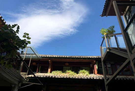 Гостиница Dali Shuanglang Scenic Area Gongjiang Island Seaview Inn