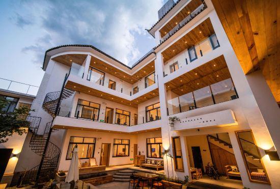 Hotel Dali Erhai Lake · Lake Residence Time Seaview Inn