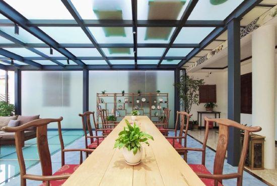 Гостиница Yifan Hermitage Wood Art Garden Aesthetics Homestay