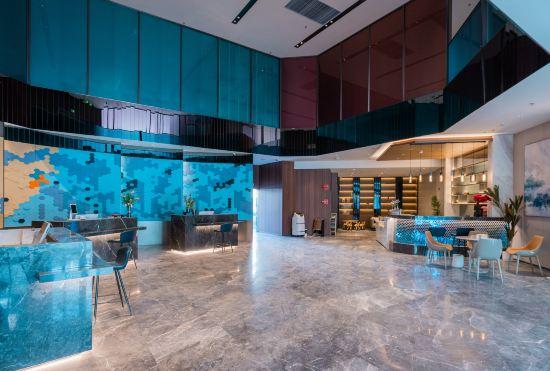 Гостиница DoubleTree Hotel Jing'an (Dali High-speed Railway Station Bohai Park)