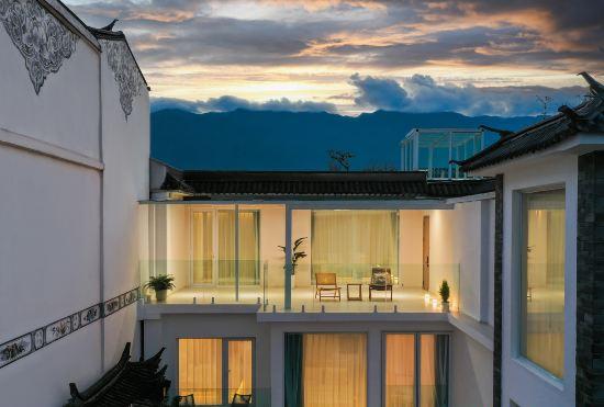 Гостиница Dali Huali Designer Seaview Homestay