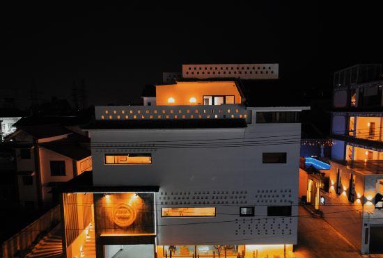 Гостиница Dali Ancient City Lixiang Designer Hotel