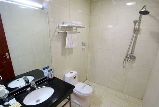 Linhao Hotel (Xi'an Datang Everbright City Convention and Exhibition Center Metro Station)