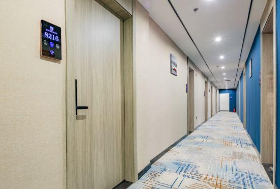City 118 Hotel Chain (Xi'an Railway Station Anyuanmen Subway Station Branch)