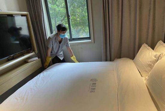 Kaju Hotel(Olympic Xinglong Street subway station store)