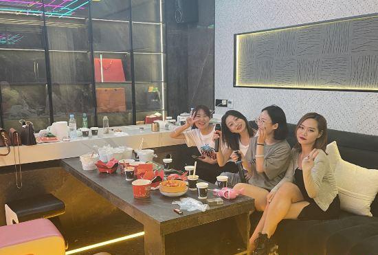 Гостиница Xi'an Yinyue Hot Spring B&B (Xi'an University of Architecture and Technology)